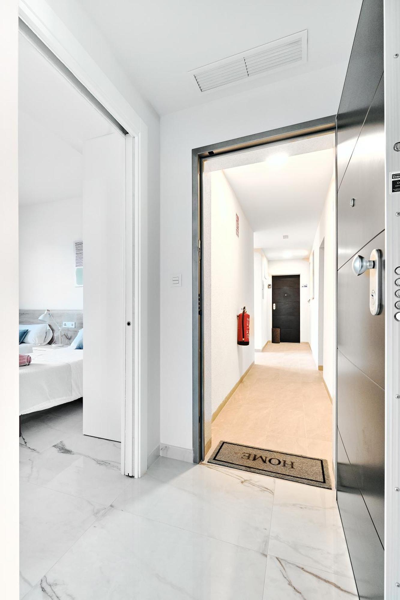 Sunrise New With Pool Apartment