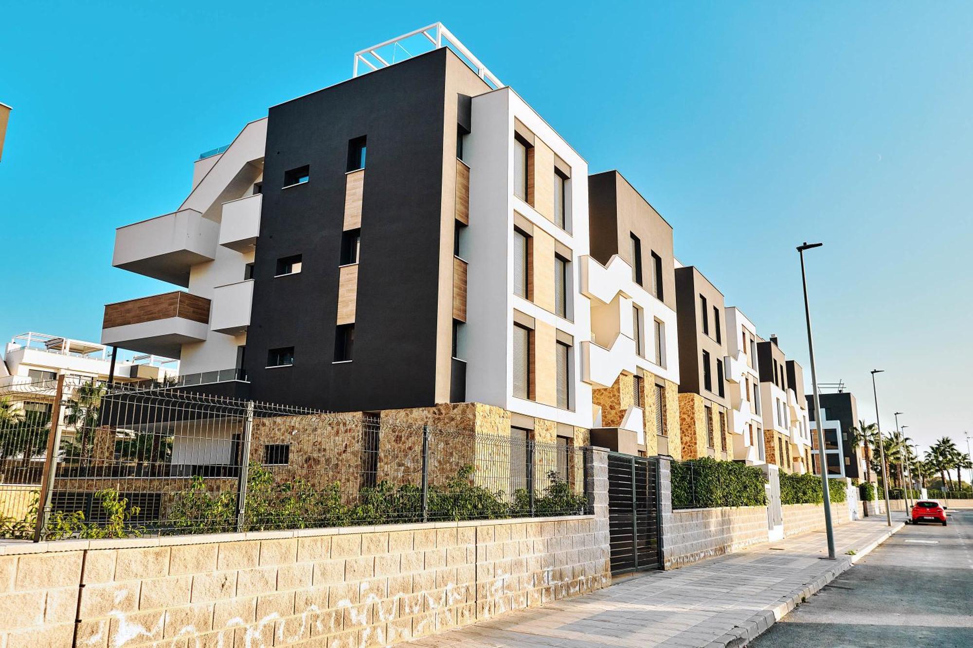 Sunrise New With Pool Apartamento