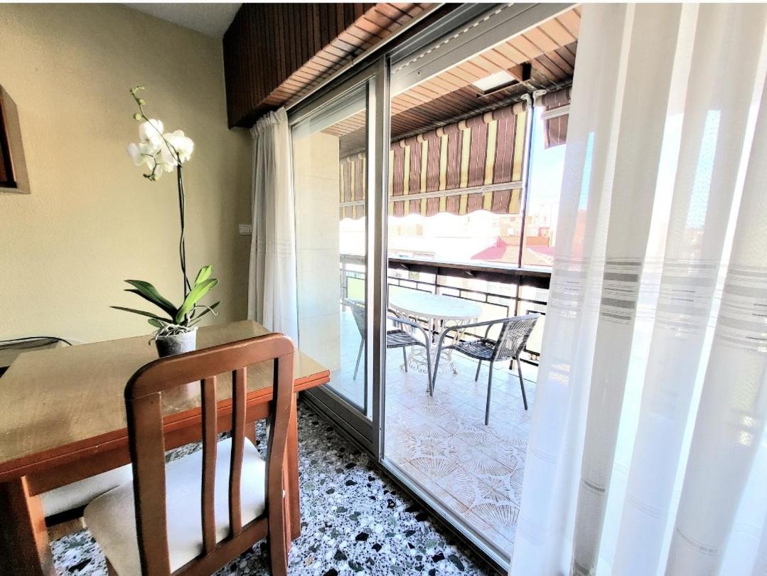 Happy Days Beach Center Mercado Rambla Homestay