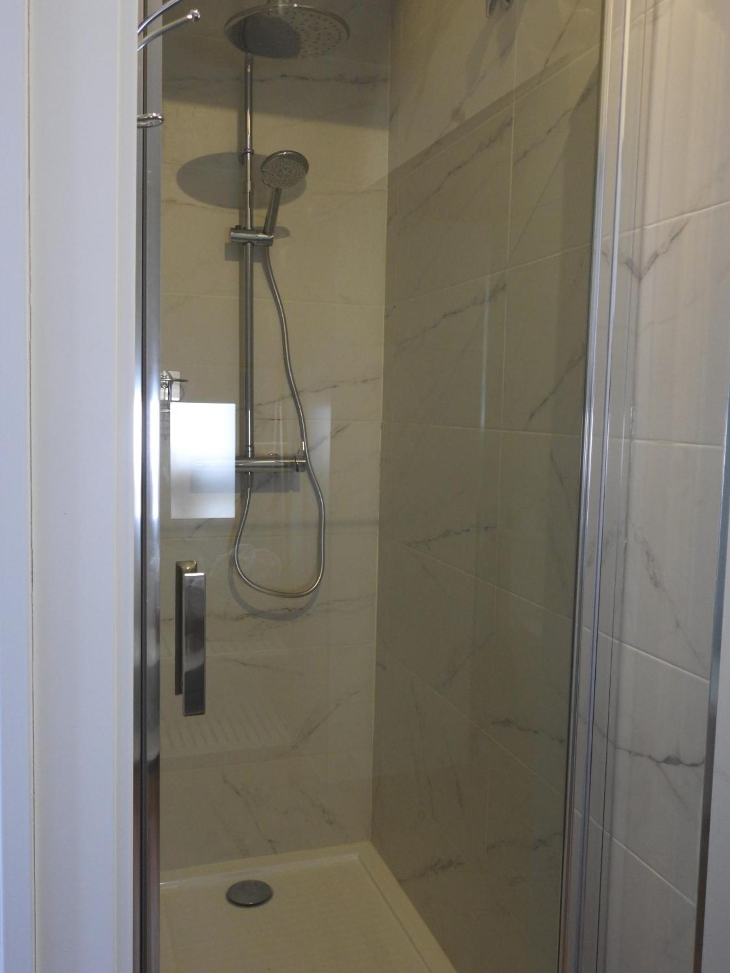 Hotel Sandra 3*