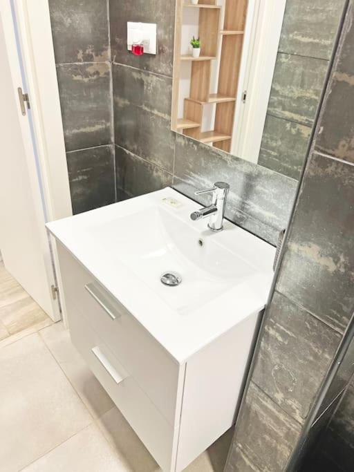 Reformado 3 Ac Apartamento *