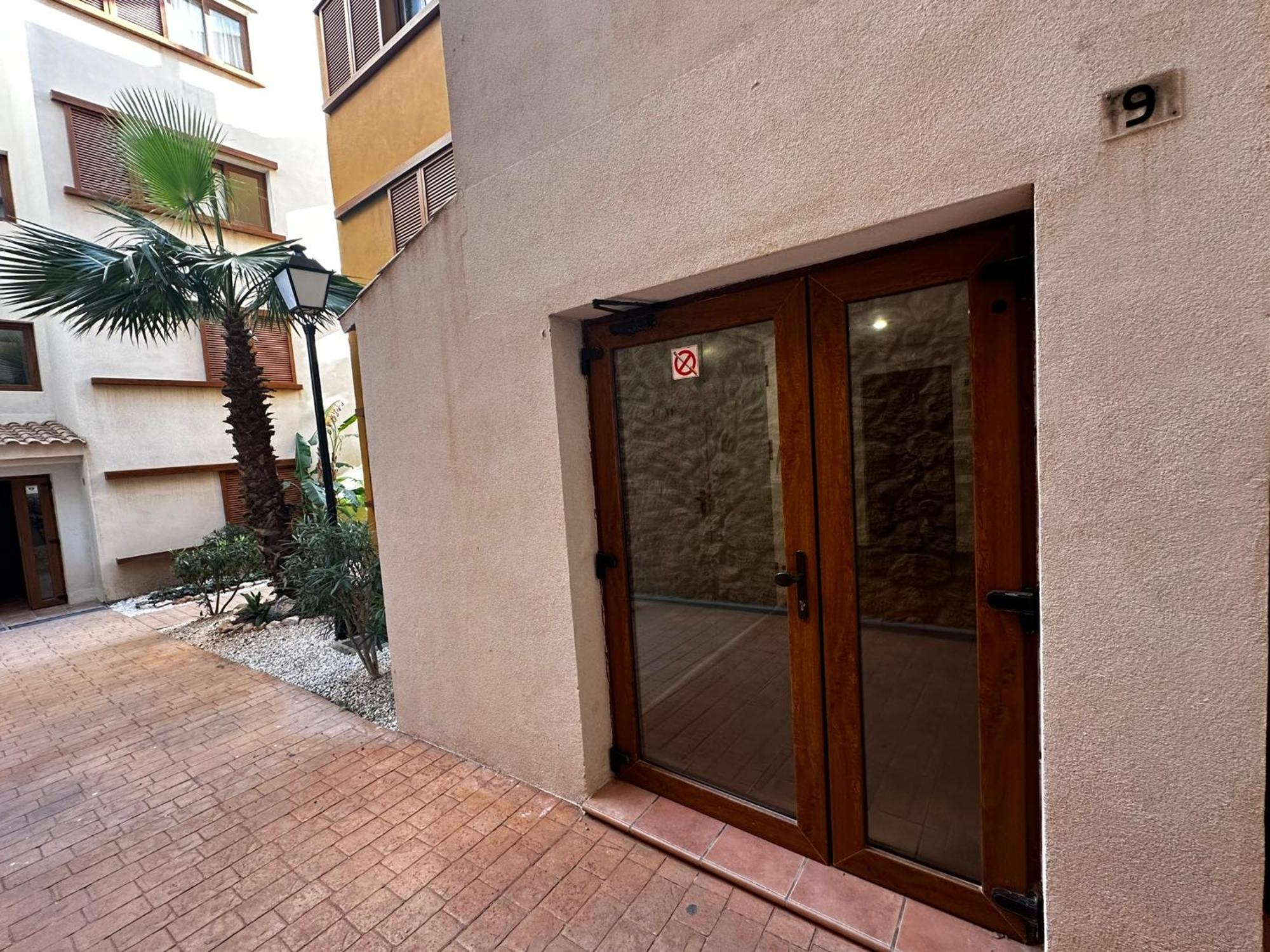 Ground Floor Punta Prima Looking At The Pool Alicante