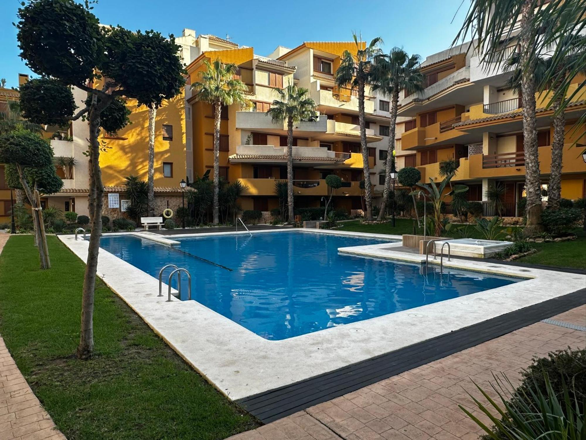 Apartamento Ground Floor Punta Prima Looking At The Pool *