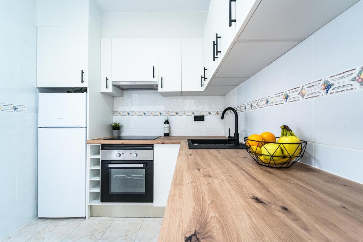 Renovated Townhouse - Rooftop, Garden & Stunning Views *