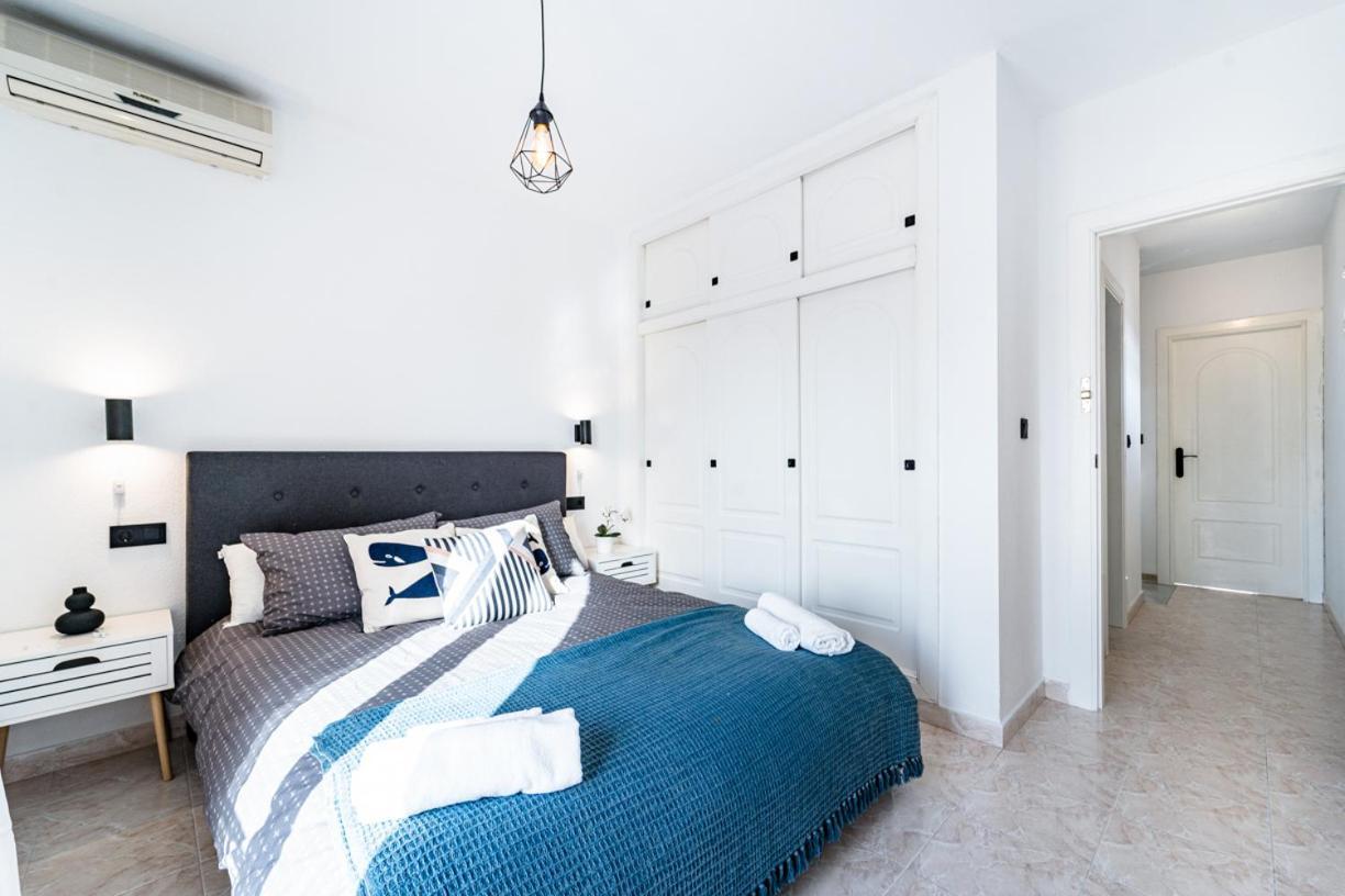 Сasa de vacaciones Renovated Townhouse - Rooftop, Garden & Stunning Views *