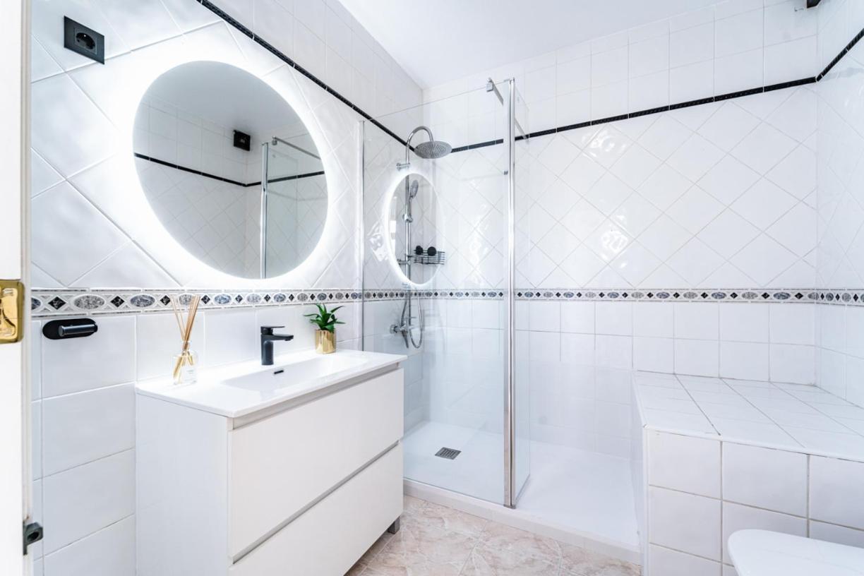 Renovated Townhouse - Rooftop, Garden & Stunning Views * Alicante