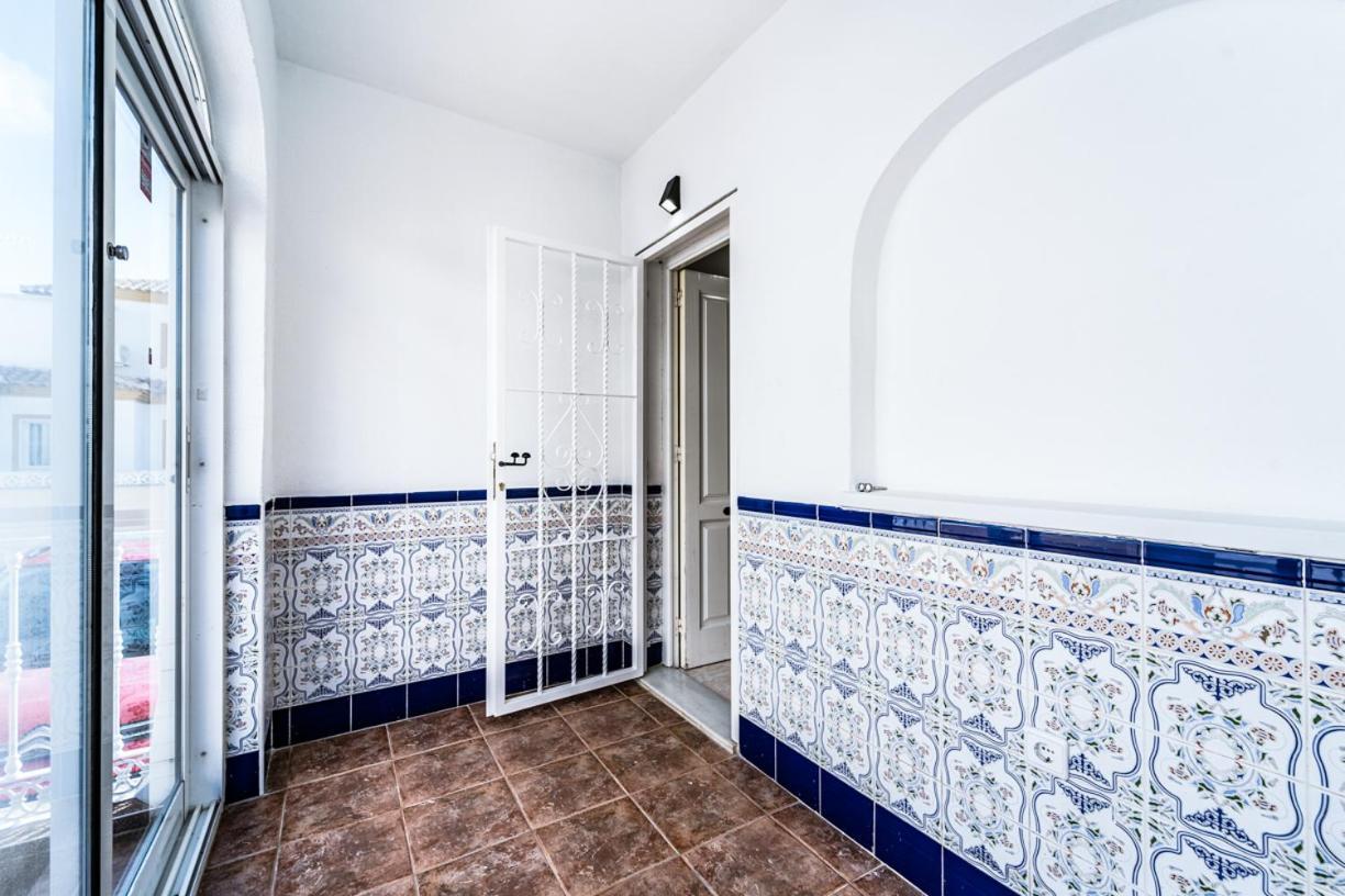 Renovated Townhouse - Rooftop, Garden & Stunning Views