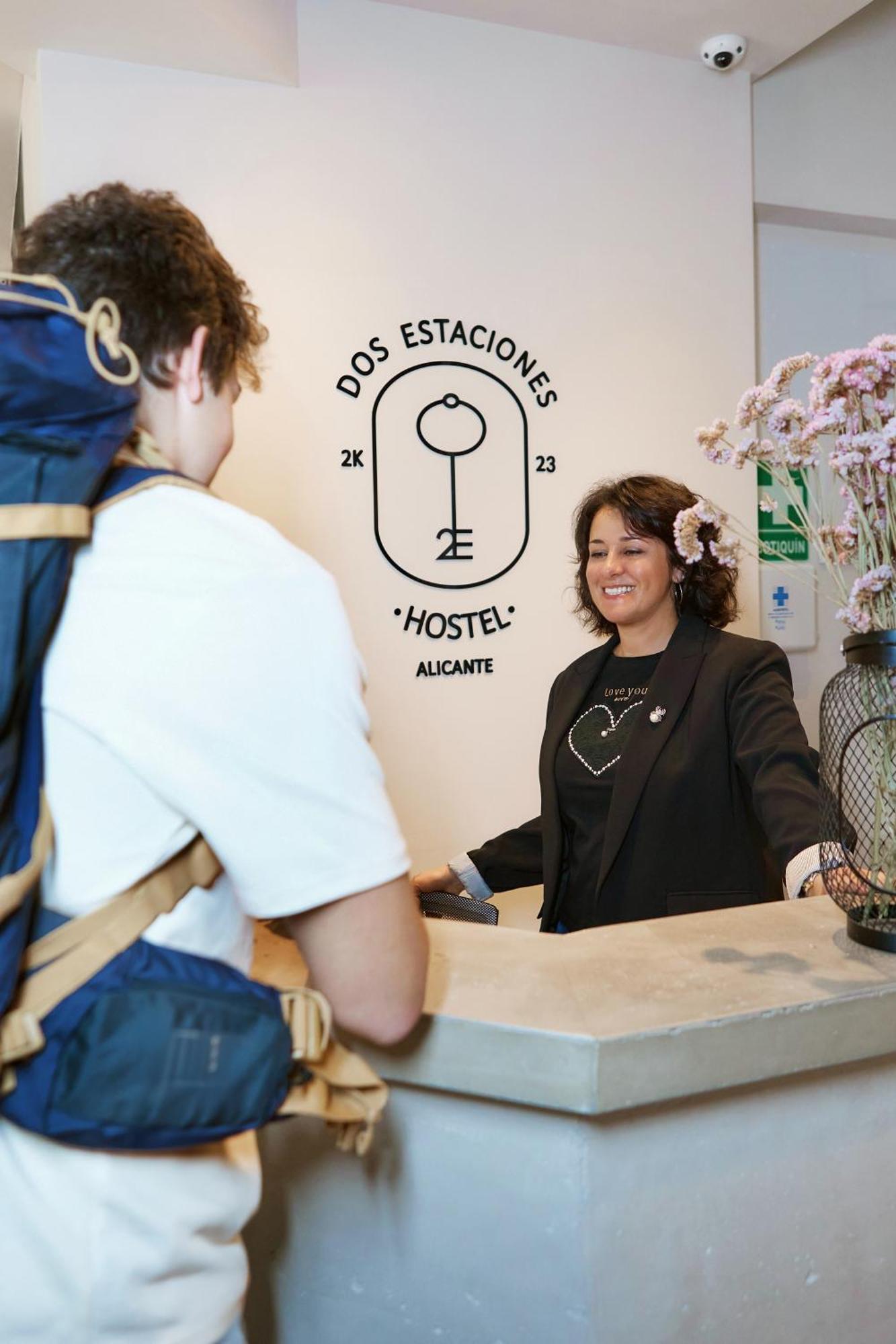 Hostel Dos Estaciones - Free Towels, Coffee & Tea, Remote Check-in