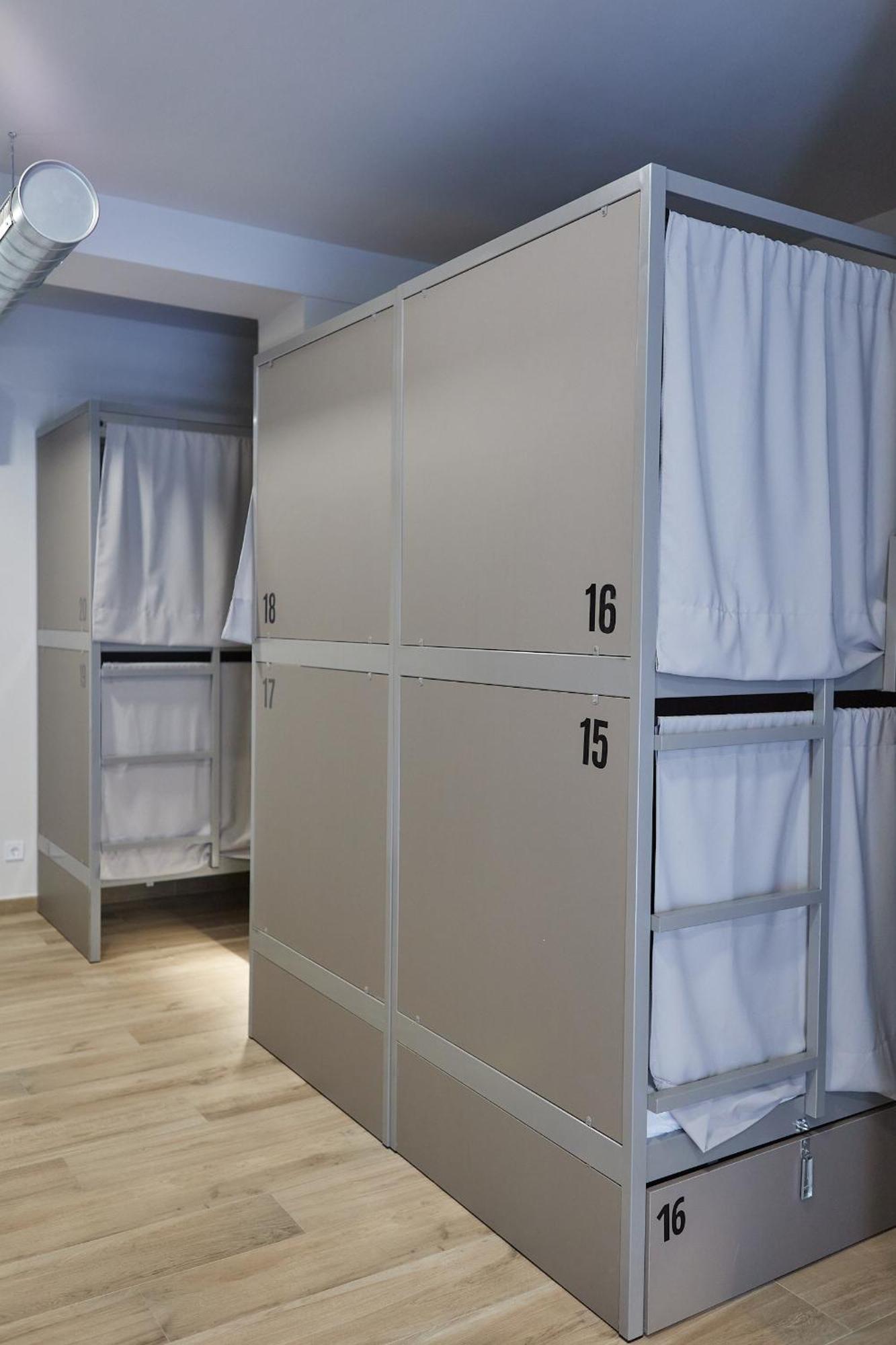 Dos Estaciones - Free Towels, Coffee & Tea, Remote Check-in Hostel