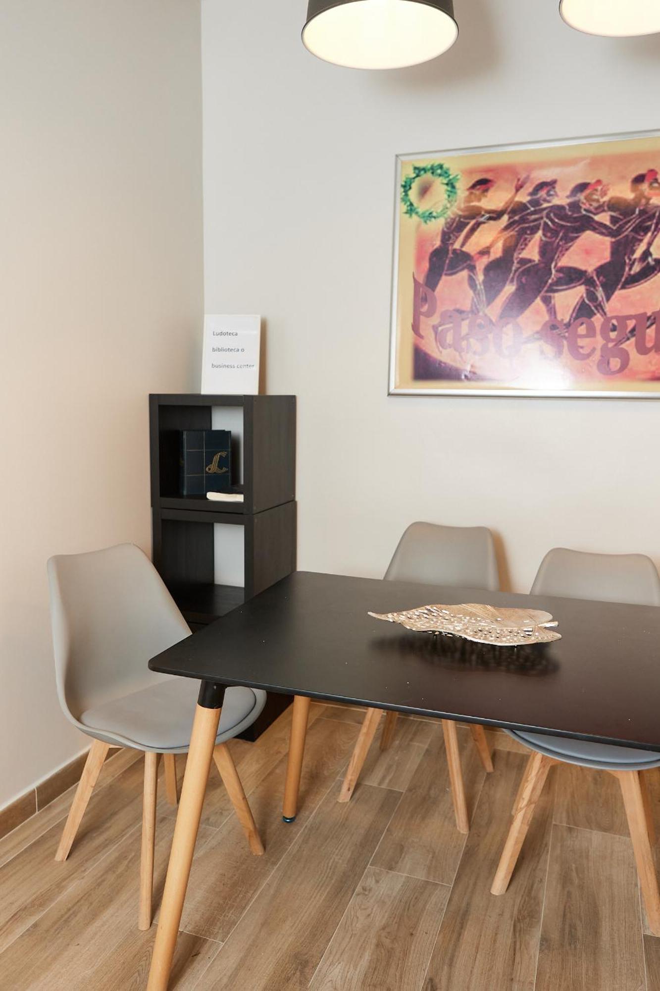 Dos Estaciones - Free Towels, Coffee & Tea, Remote Check-in Hostel Alicante