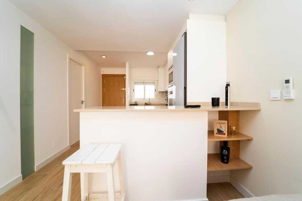 Modern Beachside In La Albufereta Apartamento