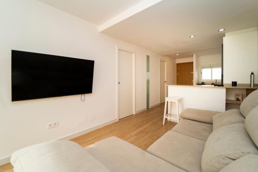 Modern Beachside In La Albufereta Apartamento *