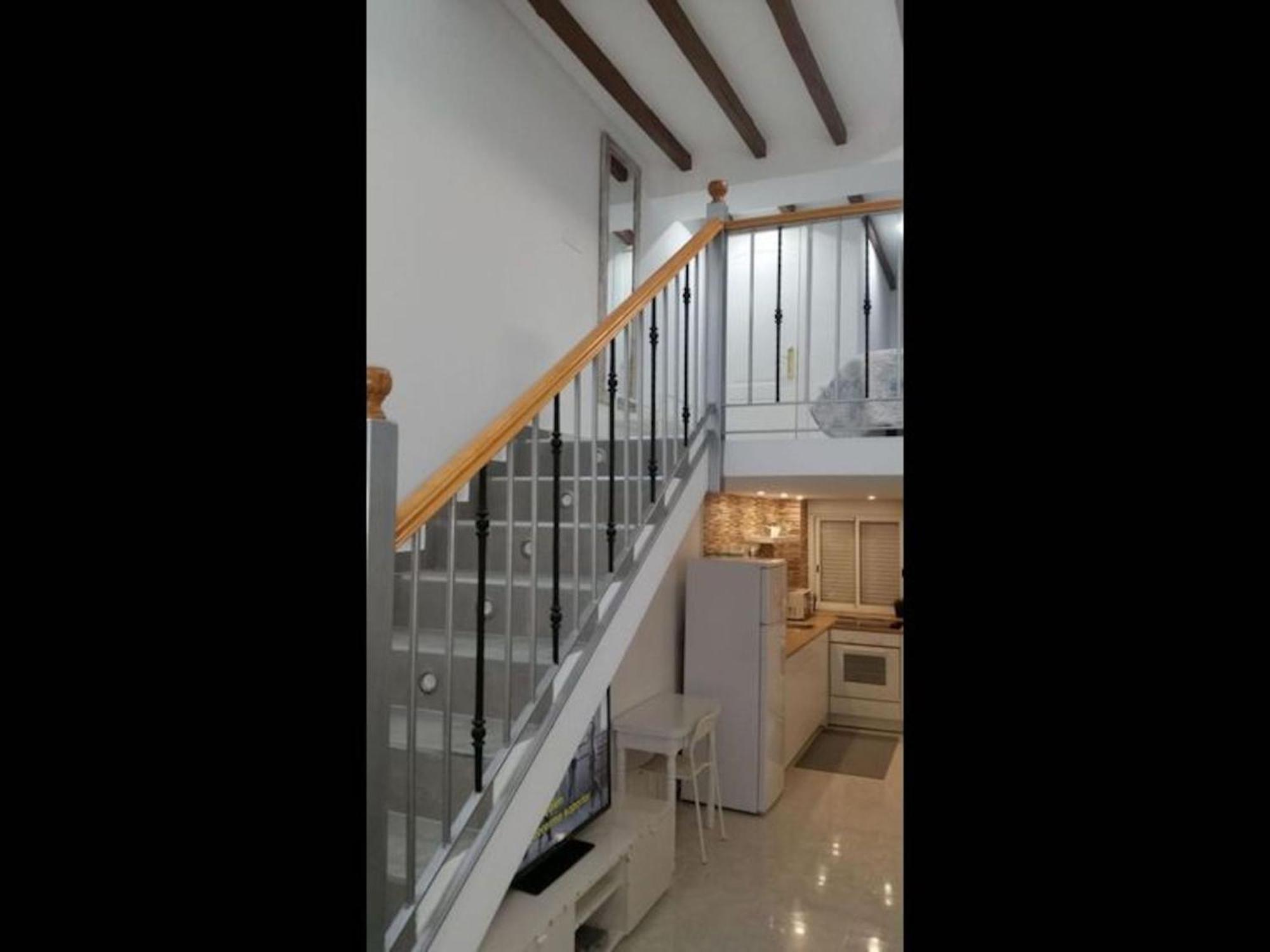 Apartment Stunning Loft Air Conditioning, Impressive Modern Conversion *