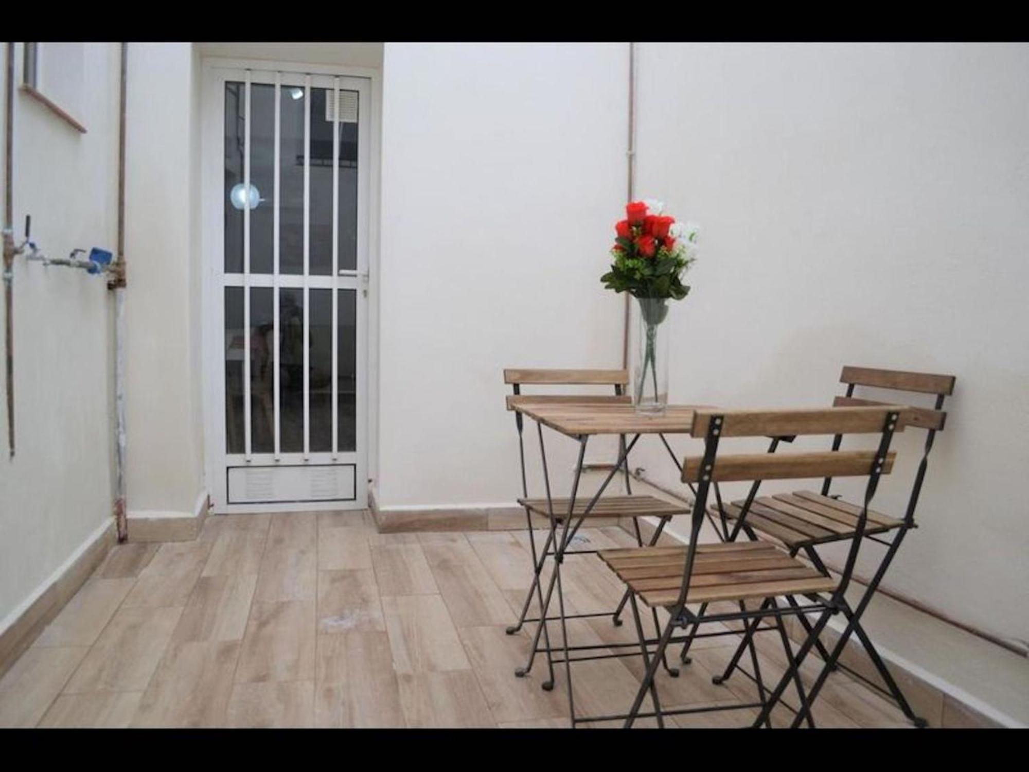 Exceptional Fully Refurbished With Stunning Bathroom 1 Bed *
