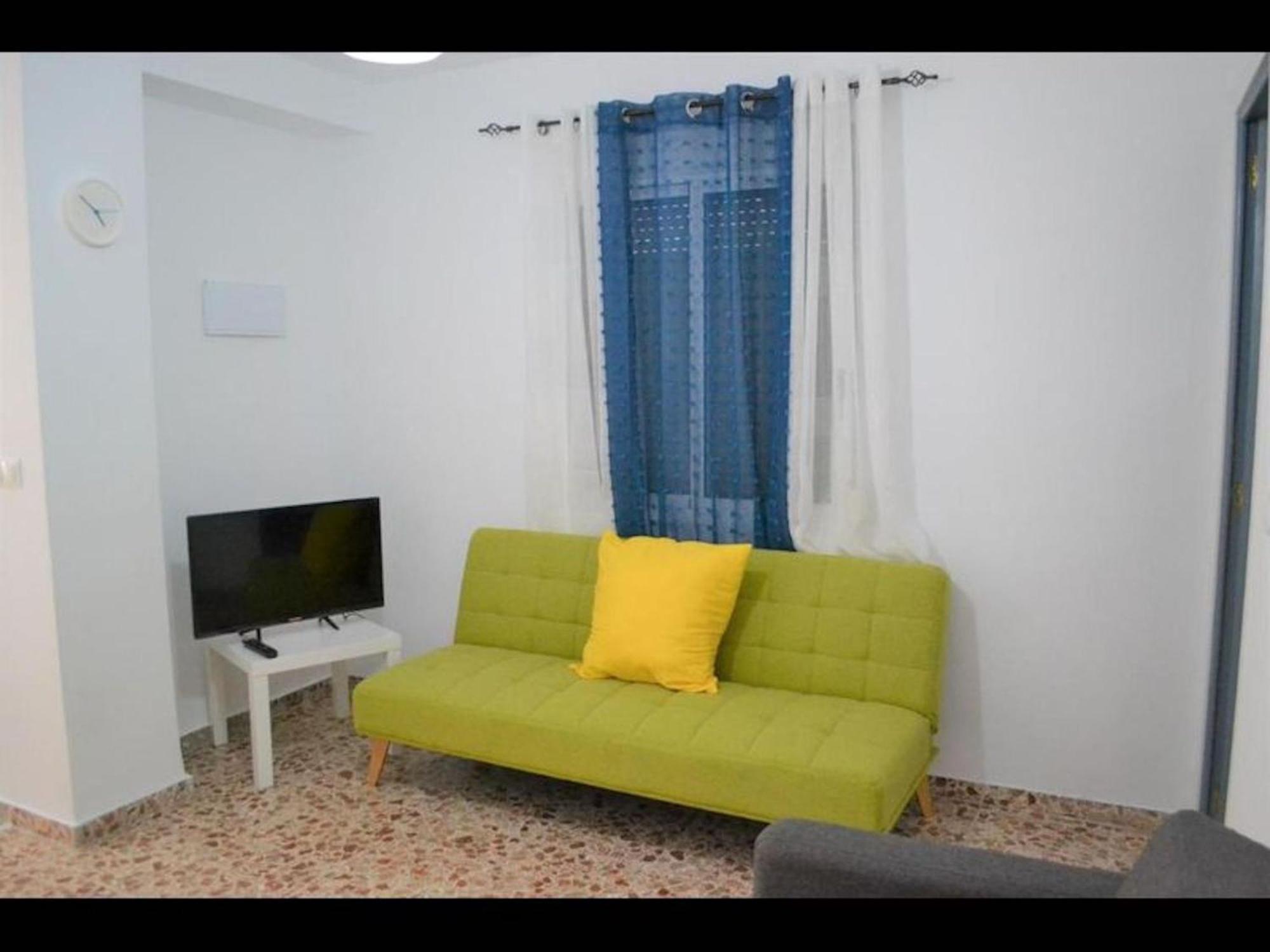 Exceptional Fully Refurbished With Stunning Bathroom 1 Bed Apartamento