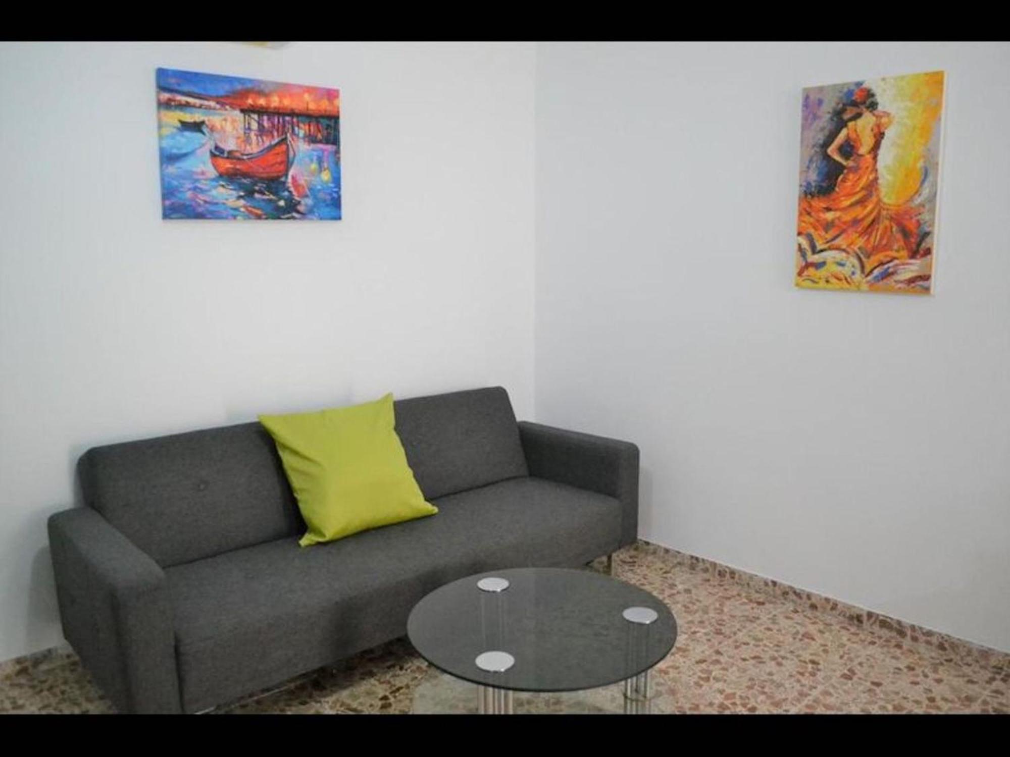 Exceptional Fully Refurbished With Stunning Bathroom 1 Bed Apartamento