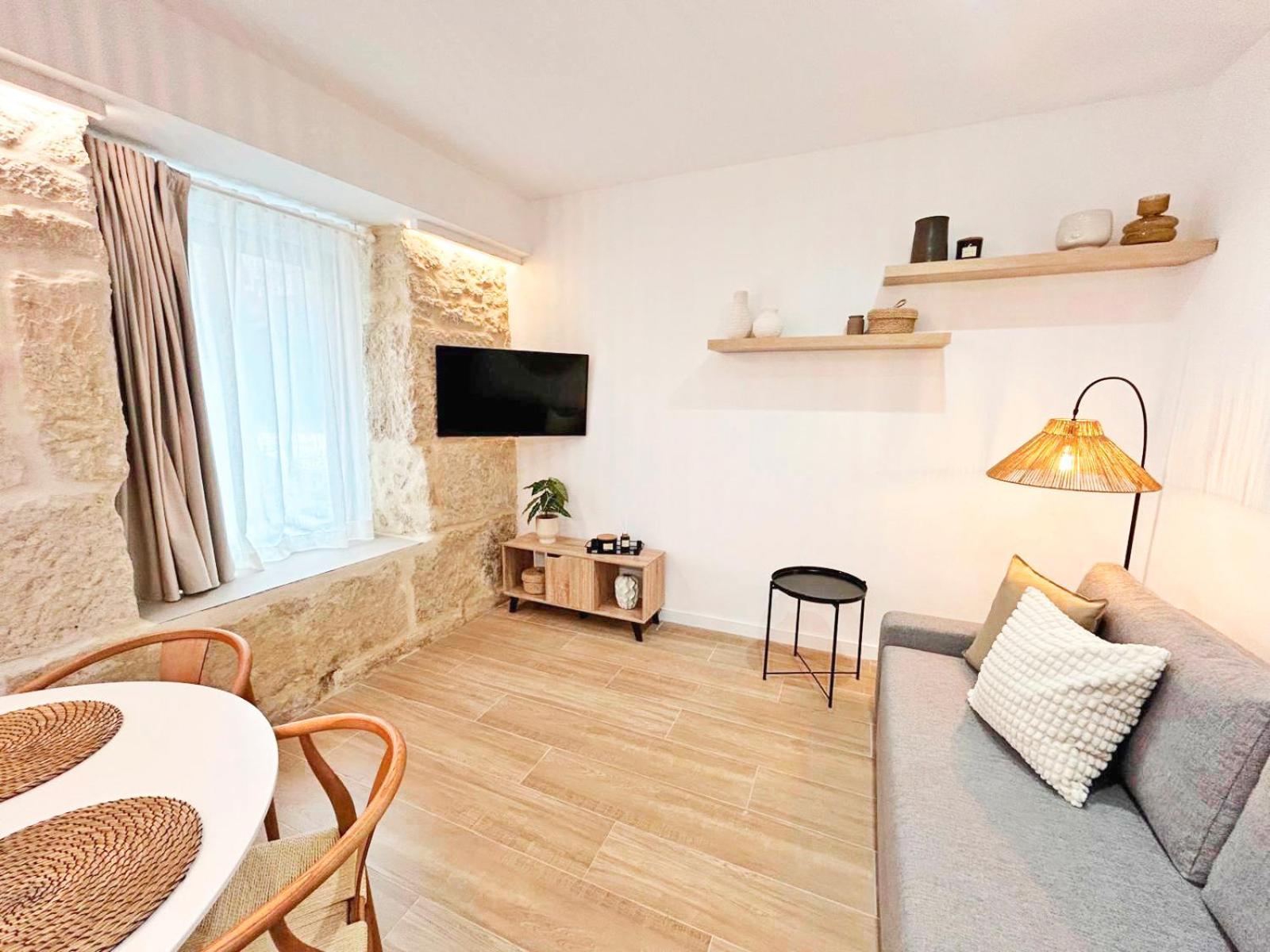Ayuntamiento, Centrico Nuevo, Aire Acondicionado Apartamento *