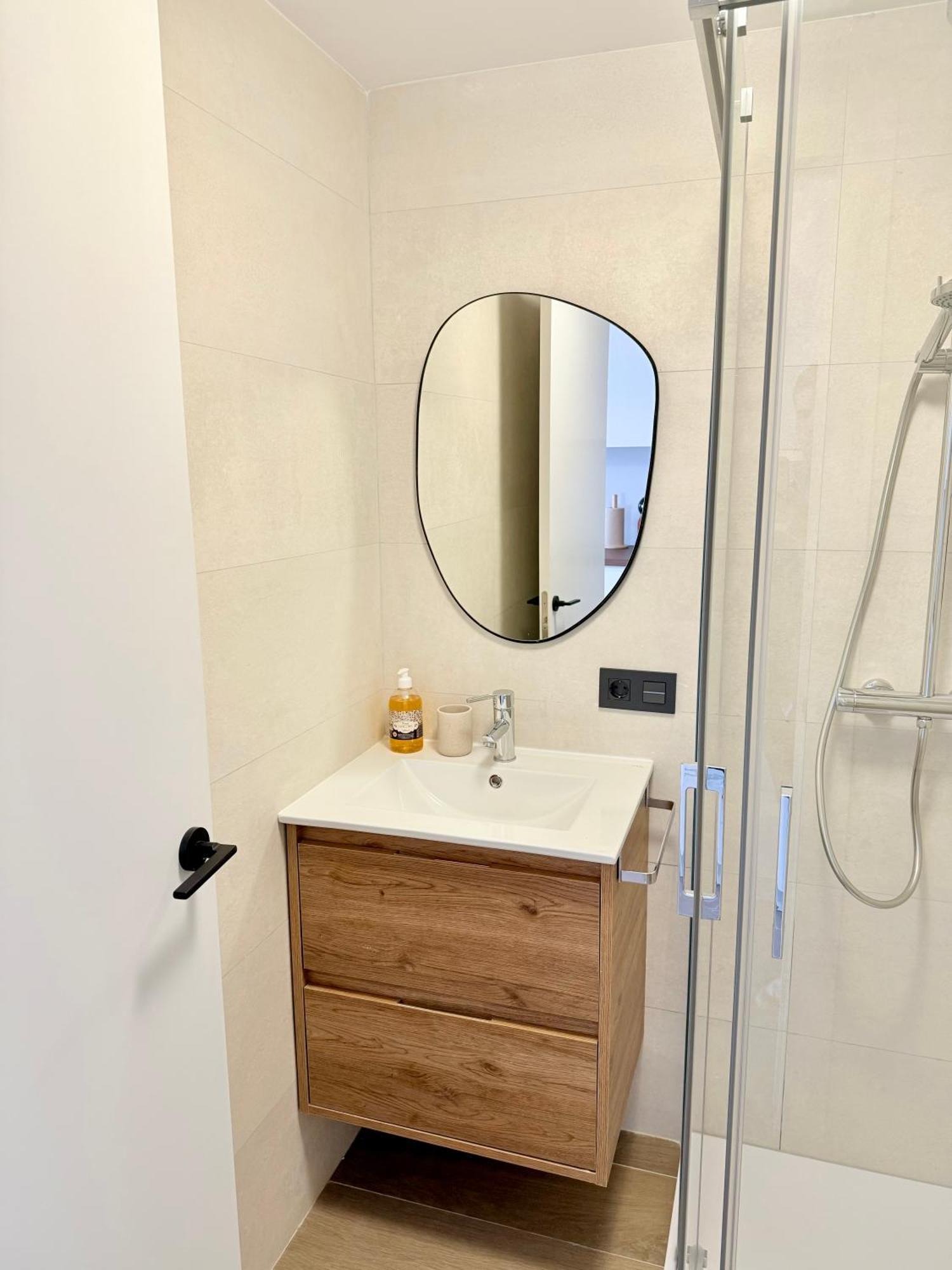 18th Floor Center Riscal Apartamento