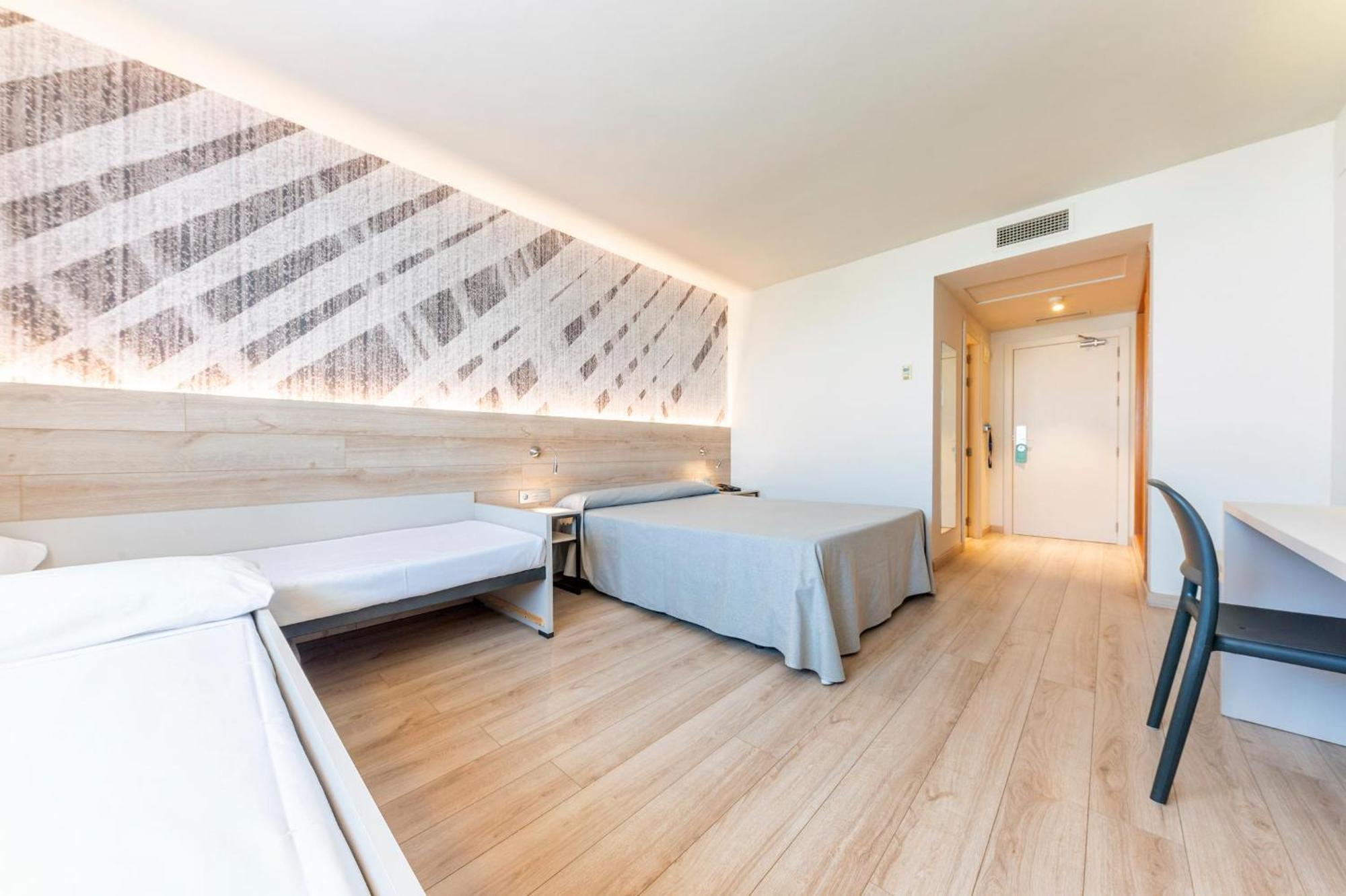 Port & Hotel 4*