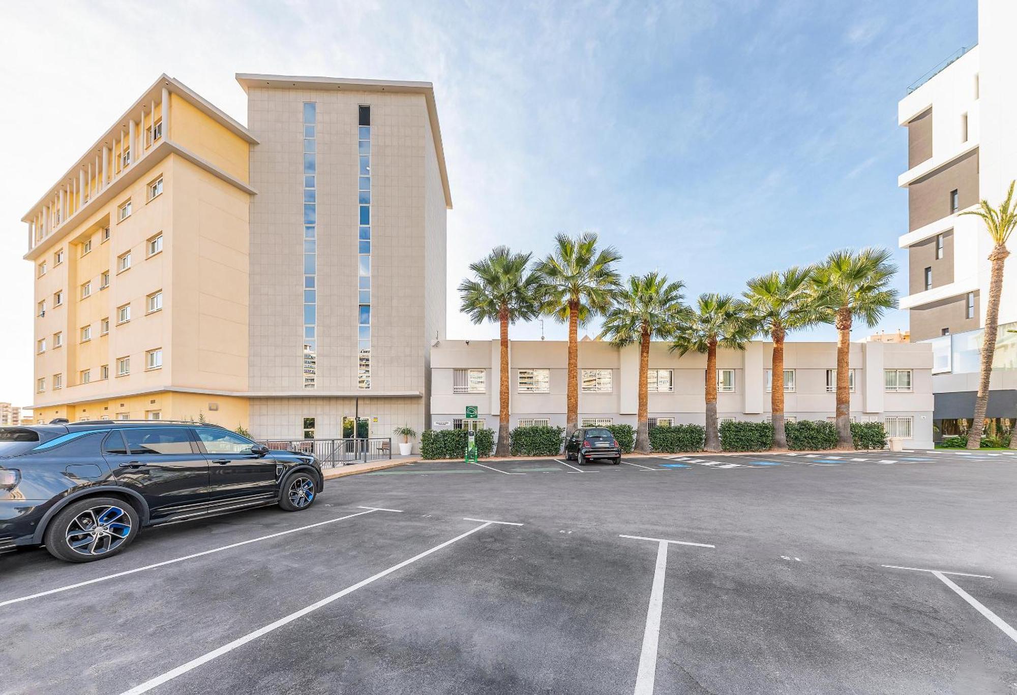 Port & Hotel 4*