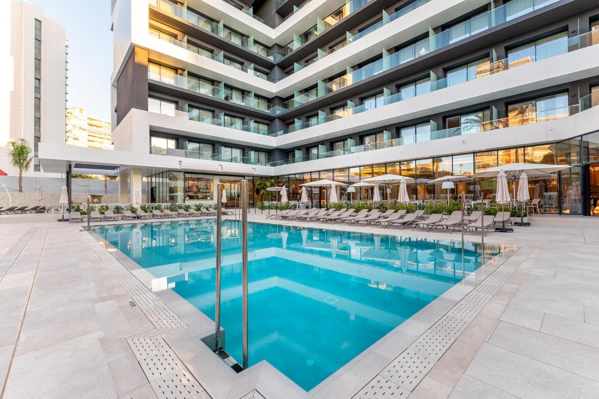 Port & Hotel 4*