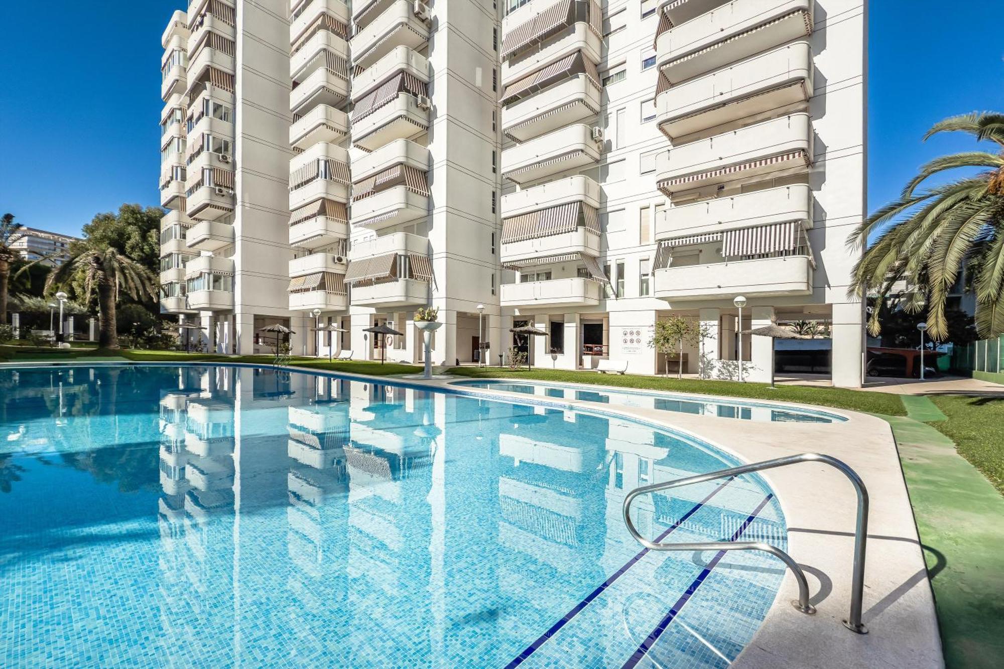 Apartamento New Charming By The With Swimming Pool, Parking & Tennis Court *