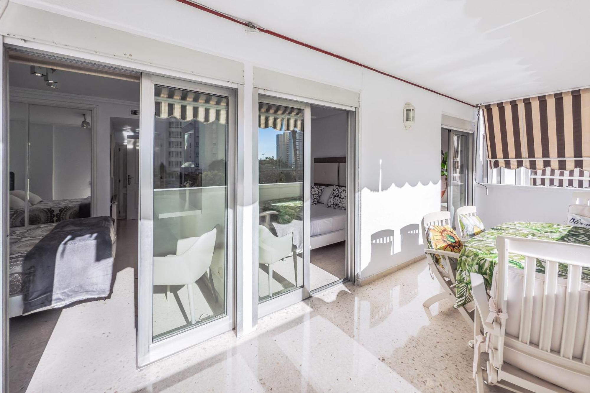 New Charming By The With Swimming Pool, Parking & Tennis Court