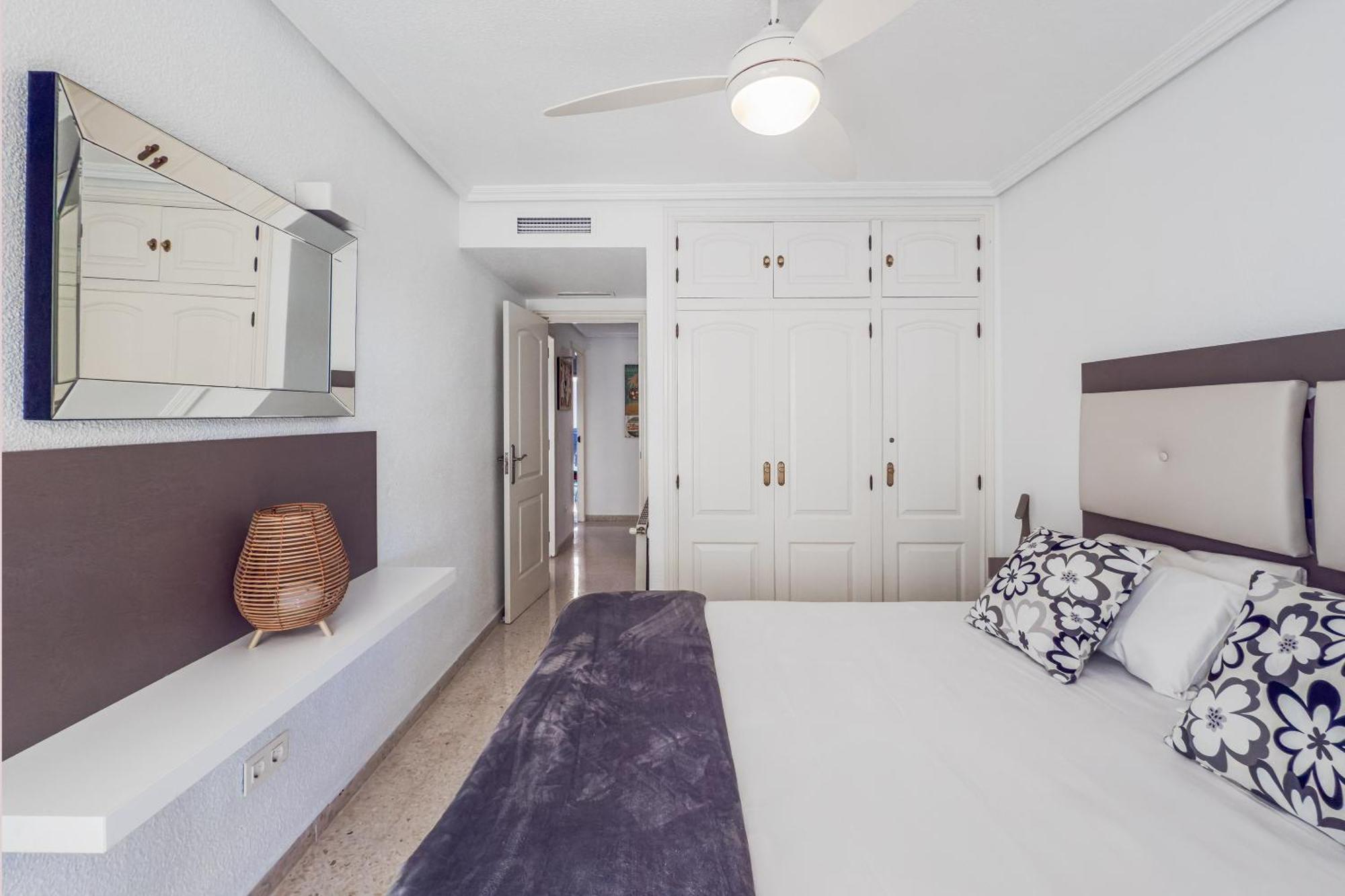 New Charming By The With Swimming Pool, Parking & Tennis Court Apartamento