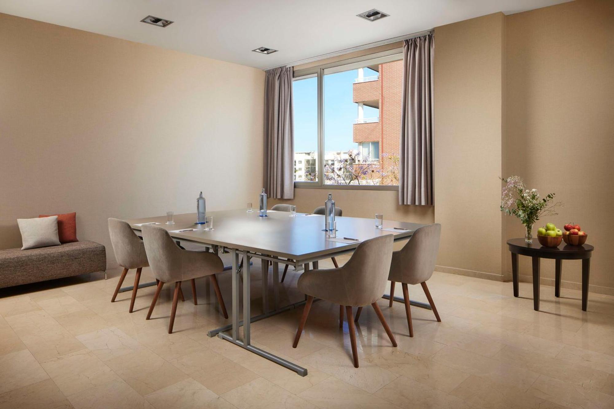 Nh Hotel 4*