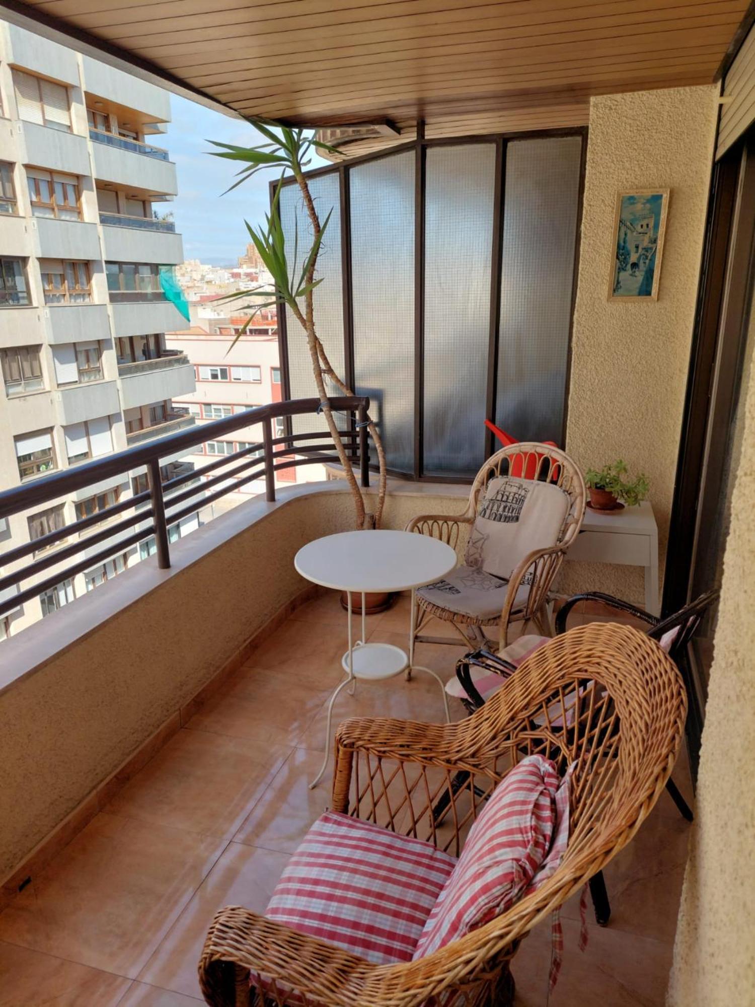 Apartamento En Alicante, Plaza De España *