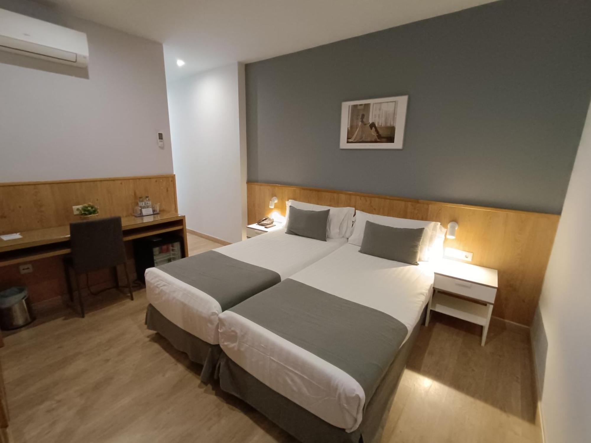 Hotel Mendez Nuñez 2*