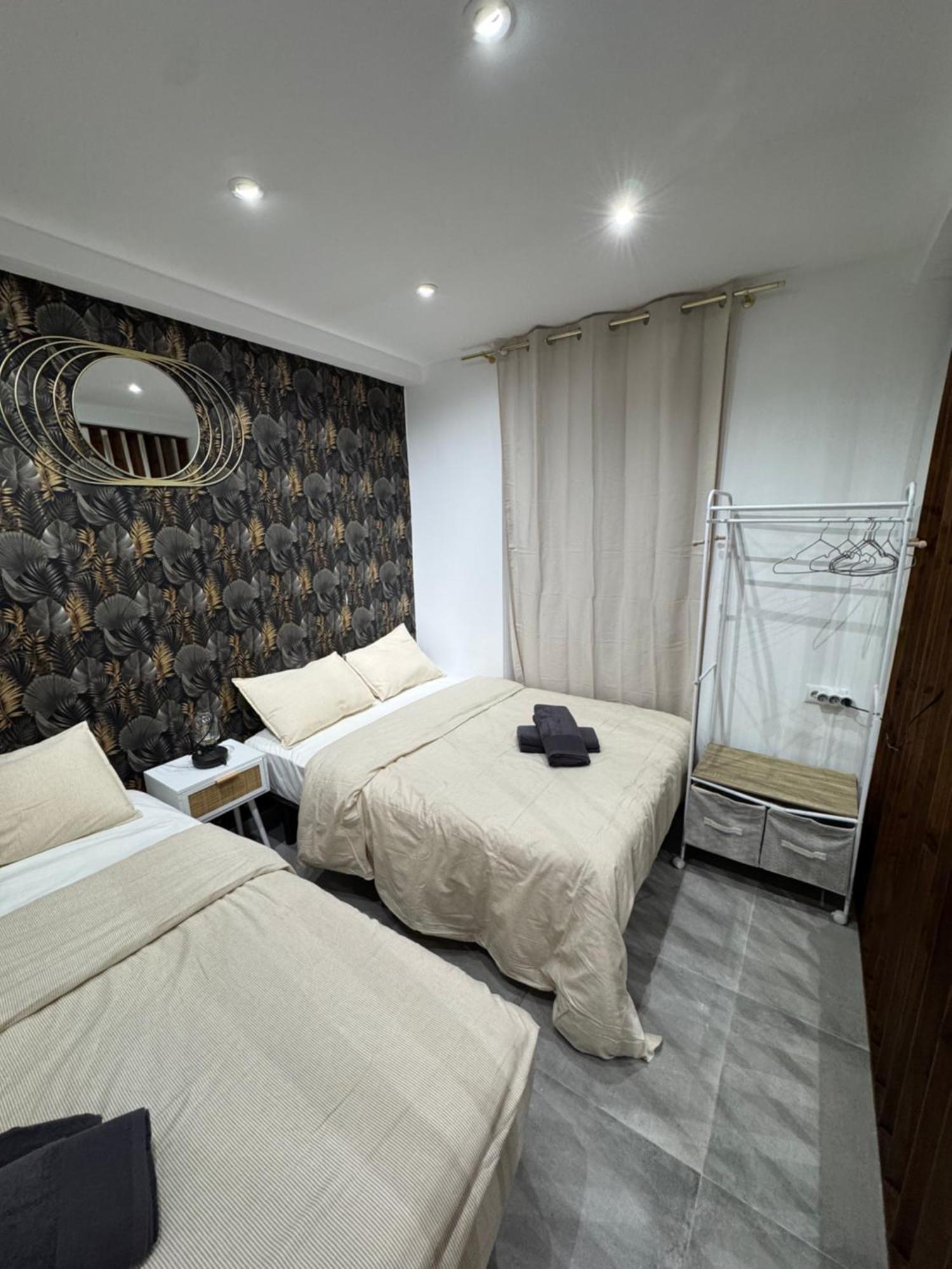 Apartamento Centrum 8 *