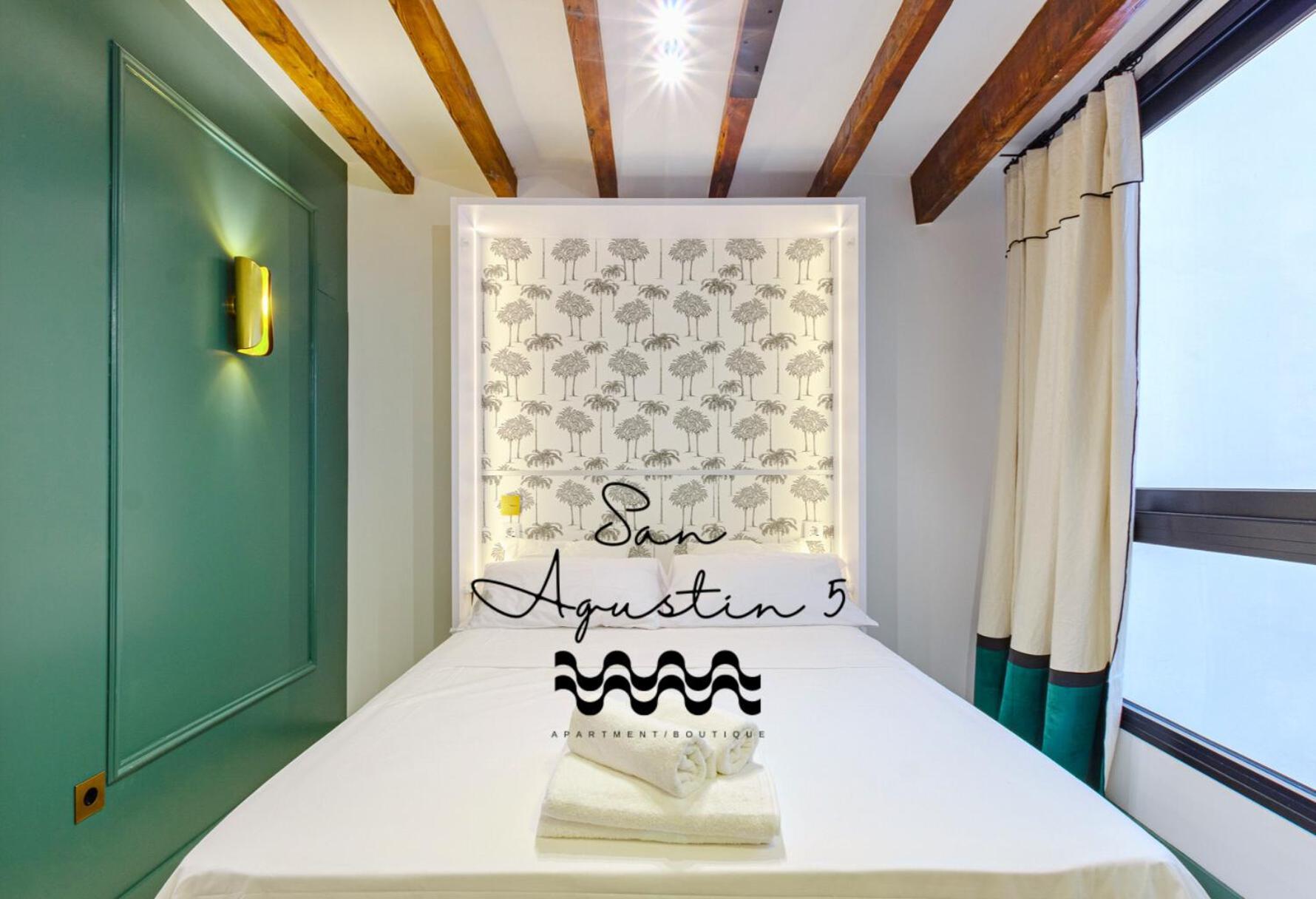 Refined And Practical In Historic Center Of *
