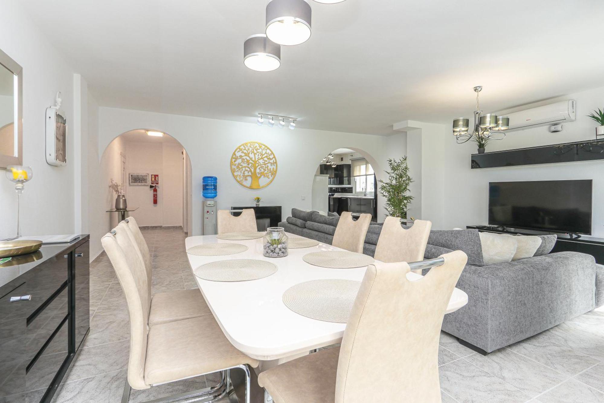Presidential Villamartin Plaza Av Brisas 67 Apartamento *