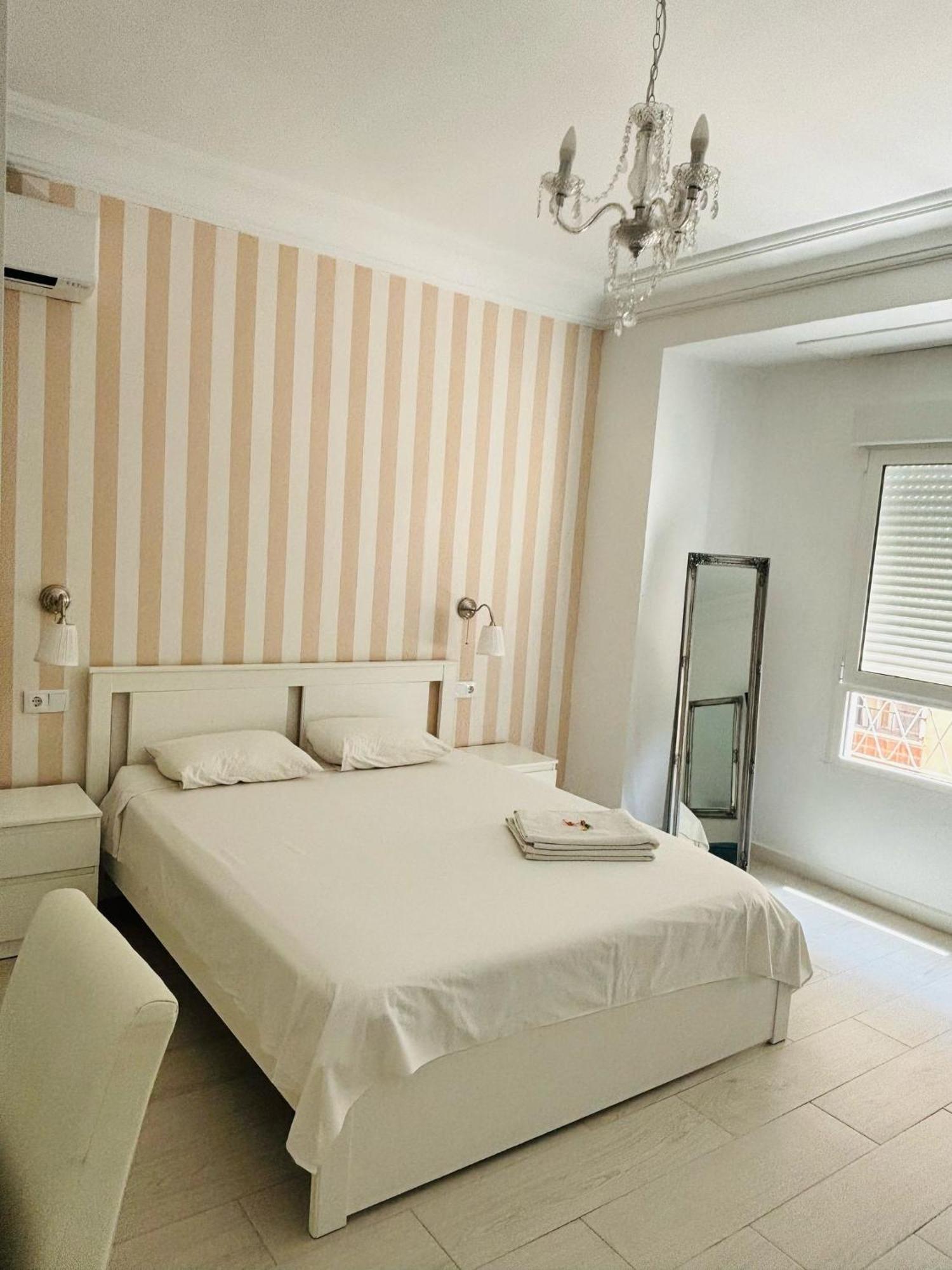 San Carlos Ii Apartment