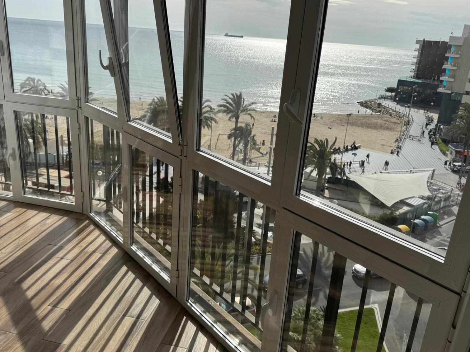 Playa Postiguet Apartamento *