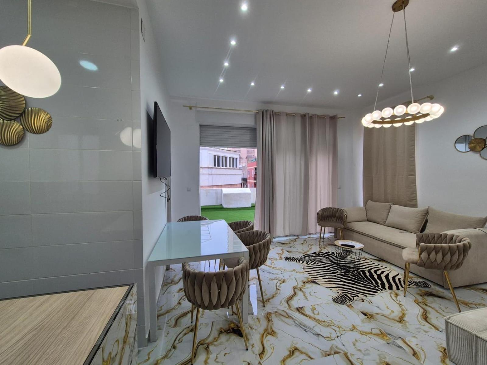 Apartamento Downtown Alicante