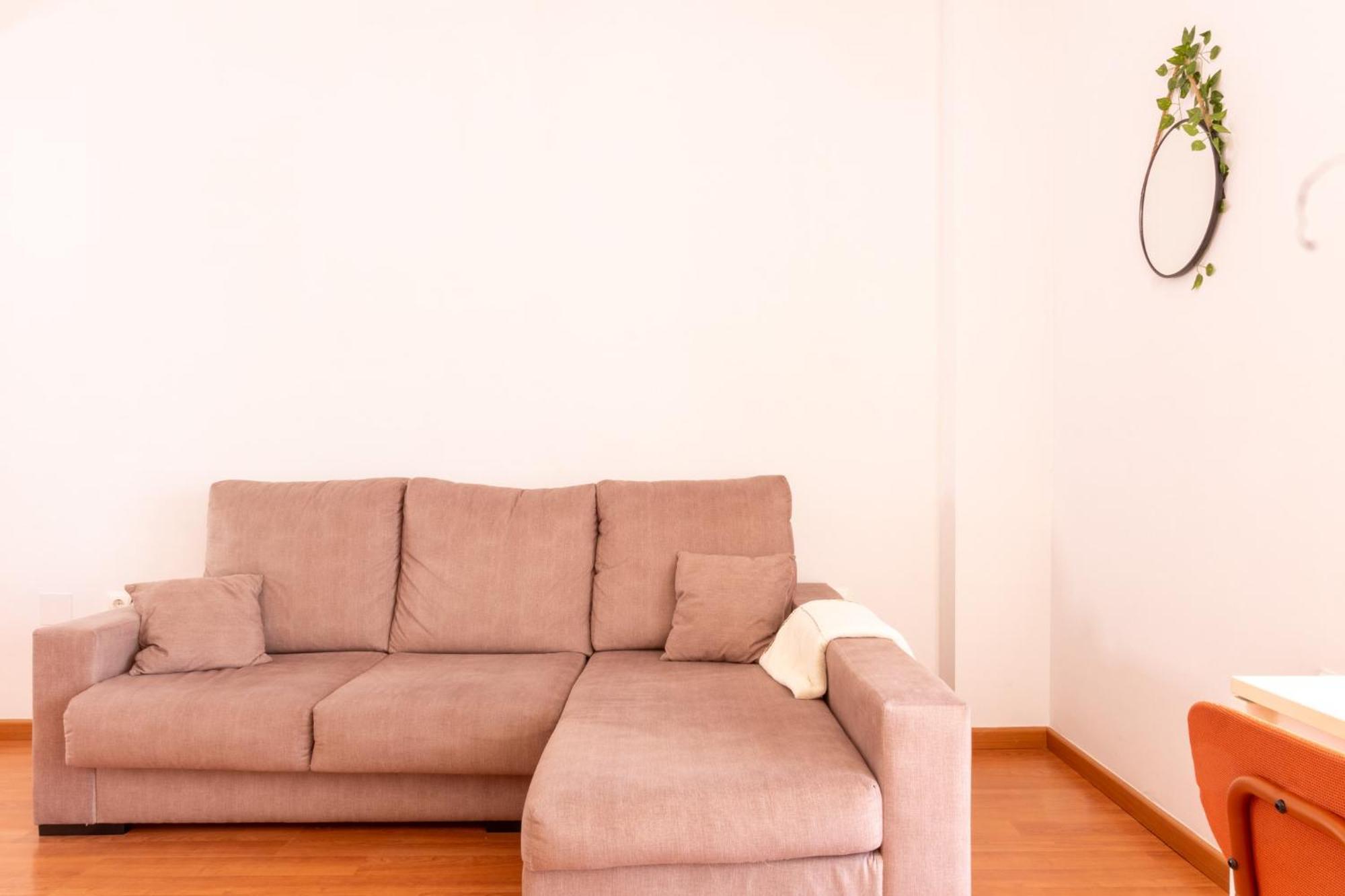 Apartamento Cerca Del Mar Y Aeropuerto *