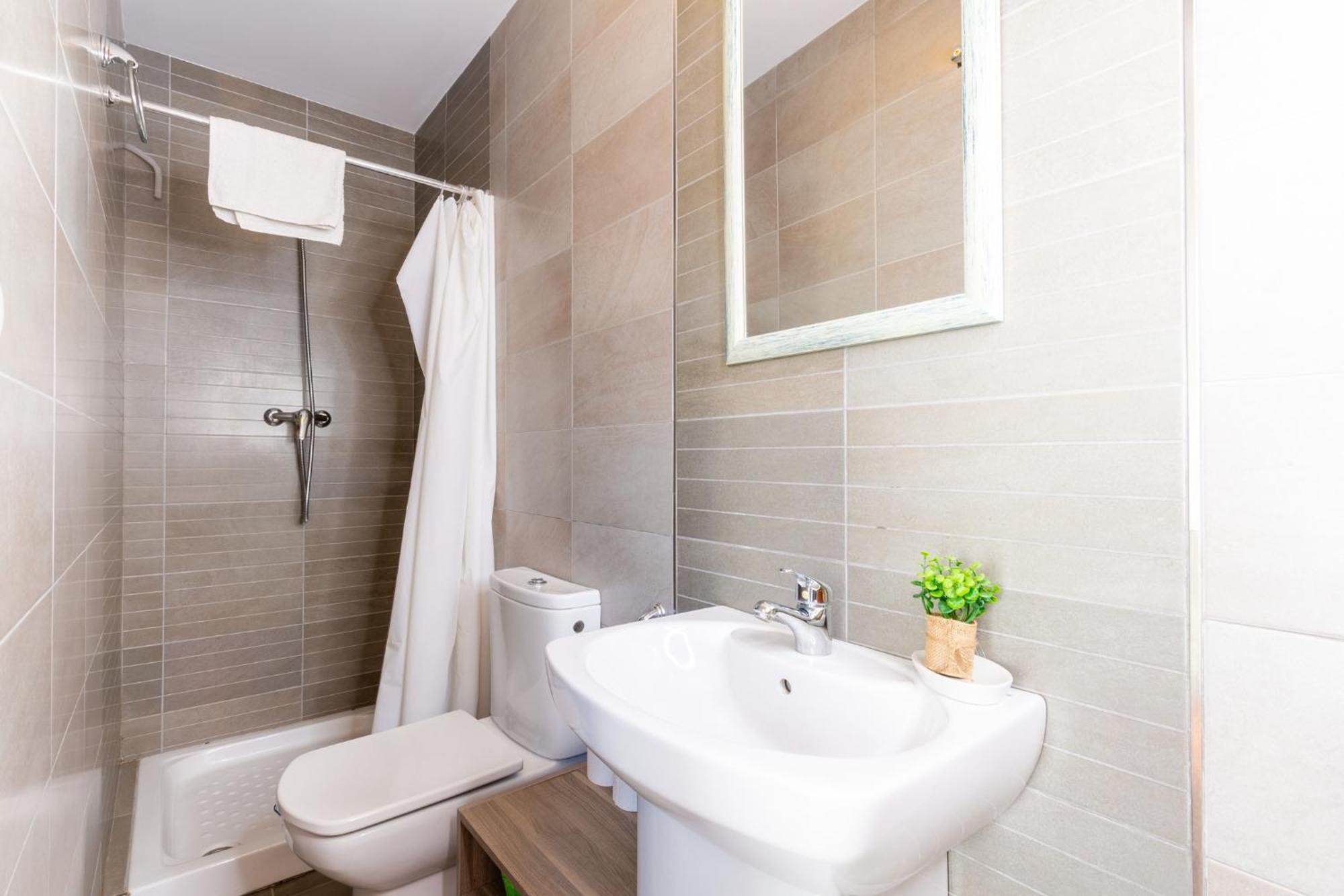 Cerca Del Mar Y Aeropuerto Apartamento *