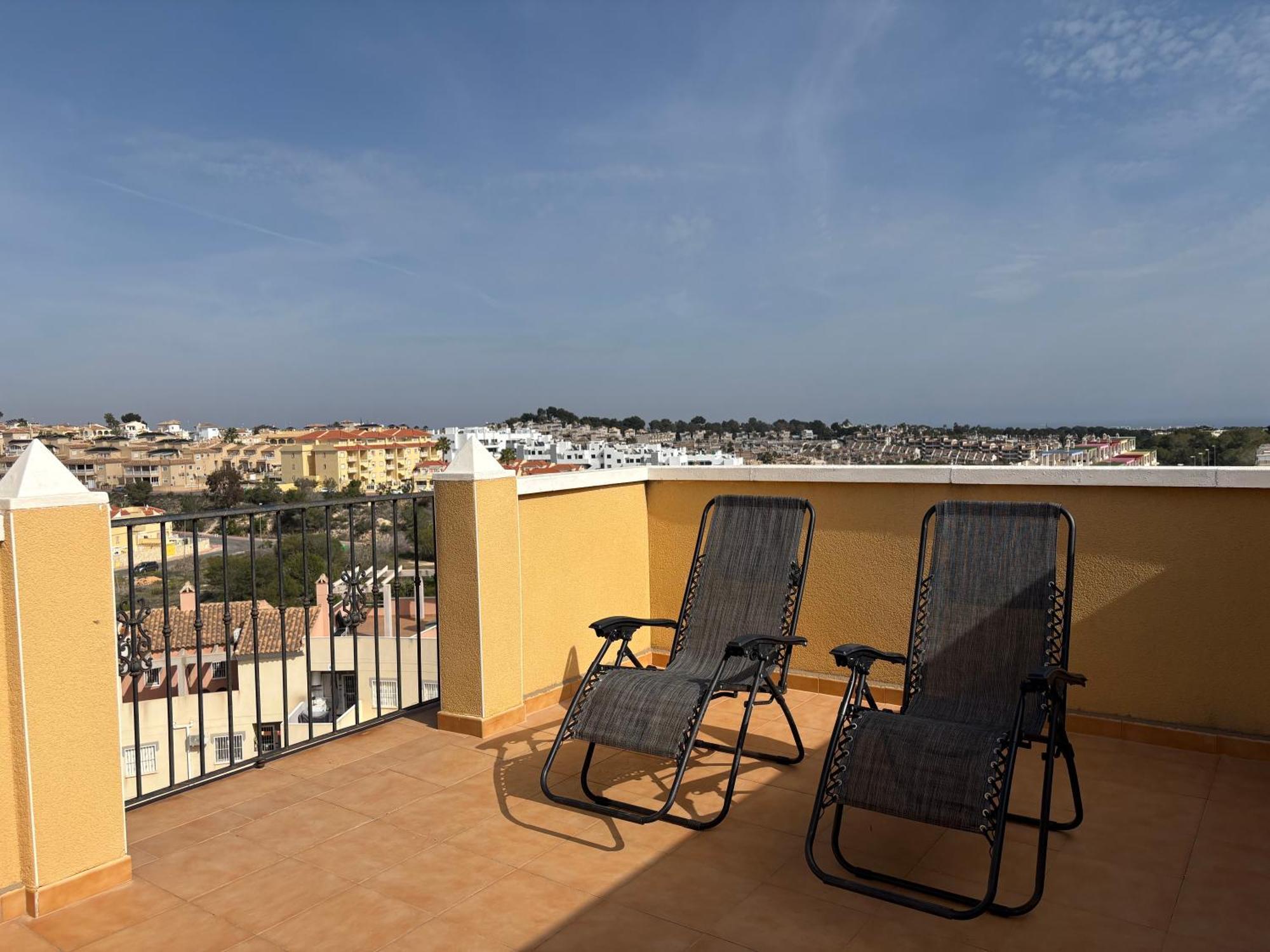 Floor Spacious With Roof Terrace Alicante