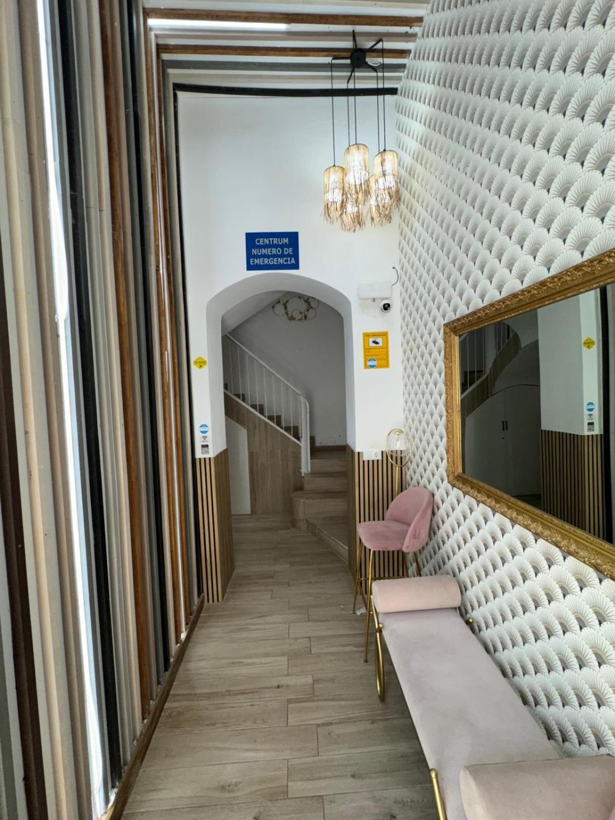 Apartamento Centrum 8 *