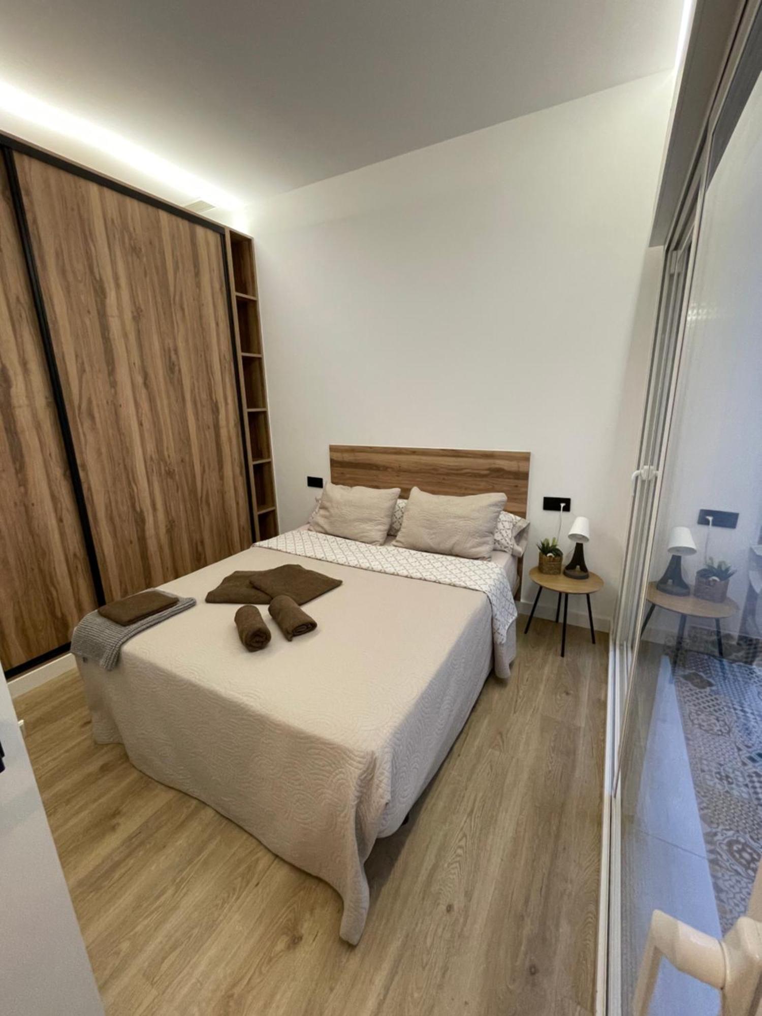 Apartment 1 *