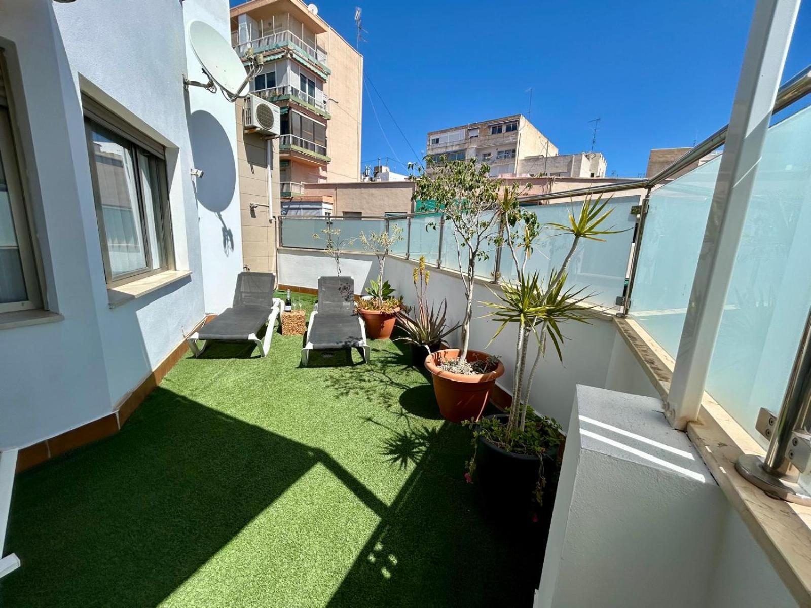 2 Big Terraces Penthouse Center *