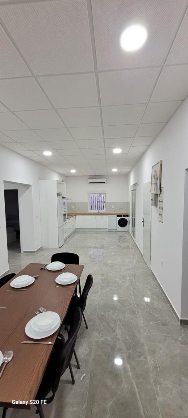 La Famille Villa Alicante