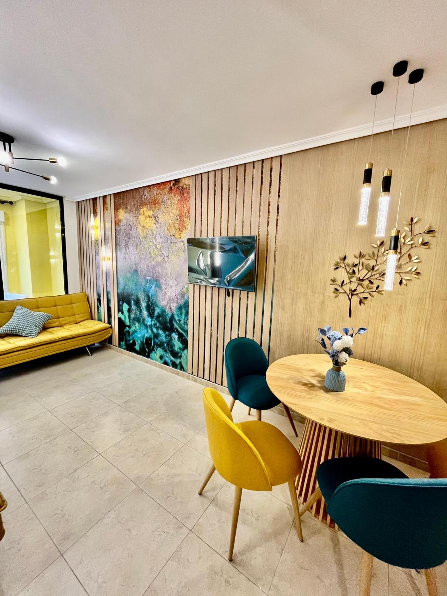 Dos Colores-Design Apartments Alicante Centro, Patio O Parking Apartamento Alicante