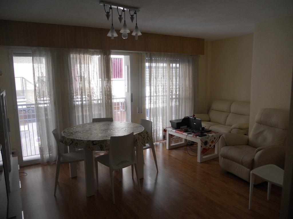 Mercado Central Homestay *