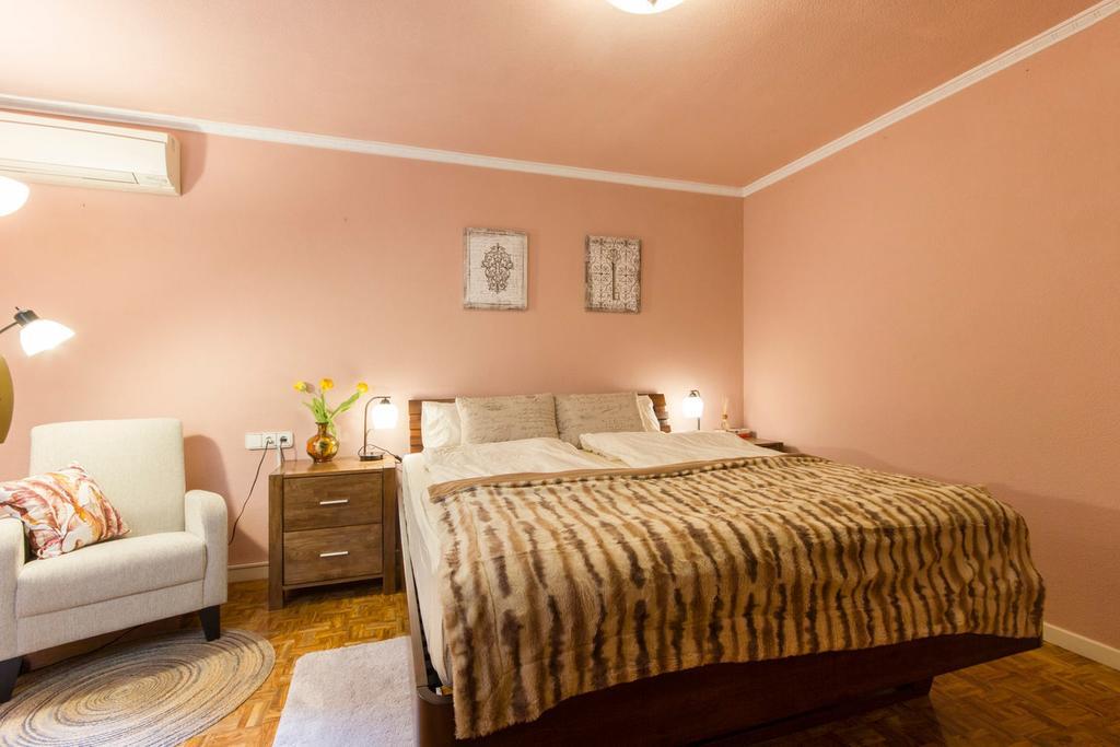 Little Sunny House 2 *