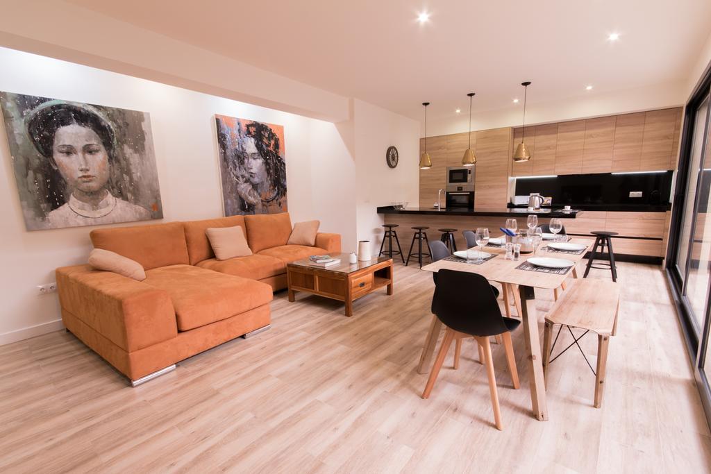 Bazan 16 Apartment *