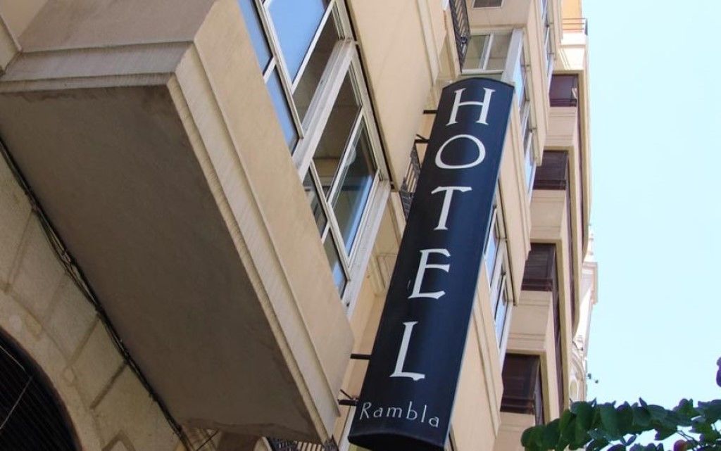Rambla Contactless Hotel 2*