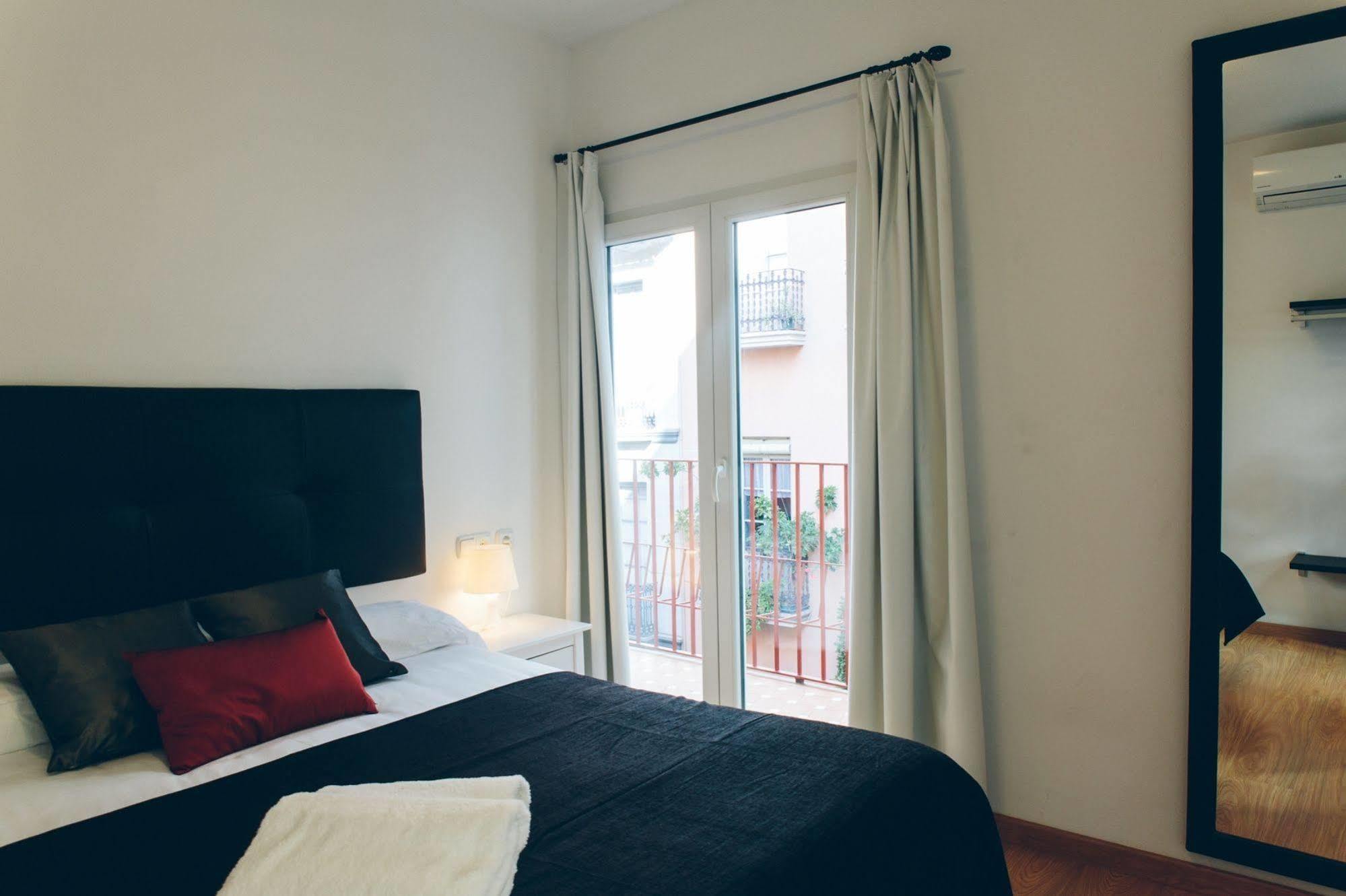 The Lucky Flats - Artilleros Apartment *